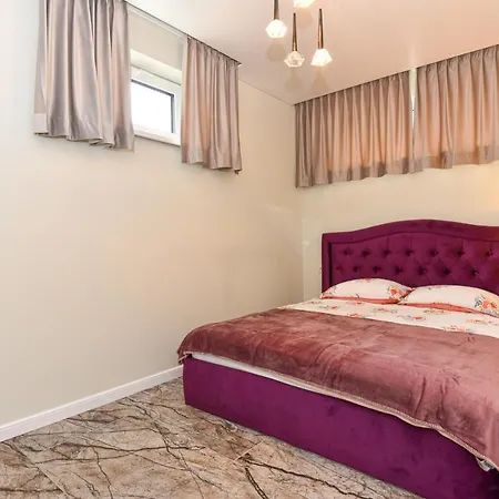 Sermiescio Apartamentai Appartement *