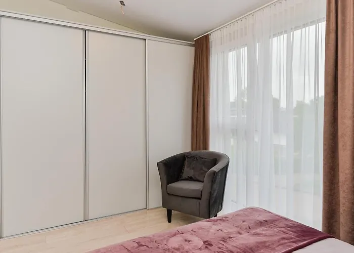 Sermiescio Apartamentai アパート *