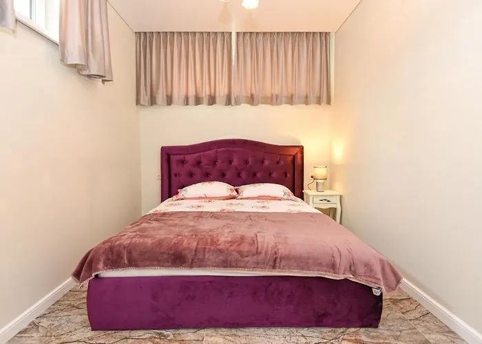 アパート Sermiescio Apartamentai